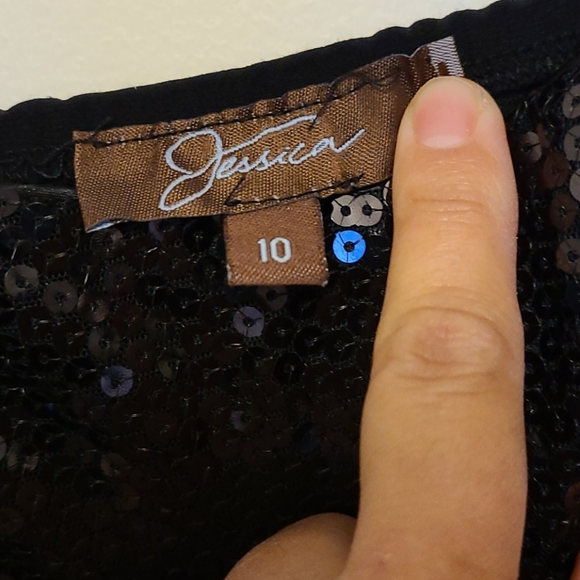 blouse - Picture 3 of 4